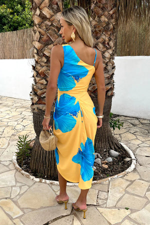 AX PARIS YELLOW AND BLUE FLORAL PRINT STRAP DETAIL GATHERED MIDI DRESS