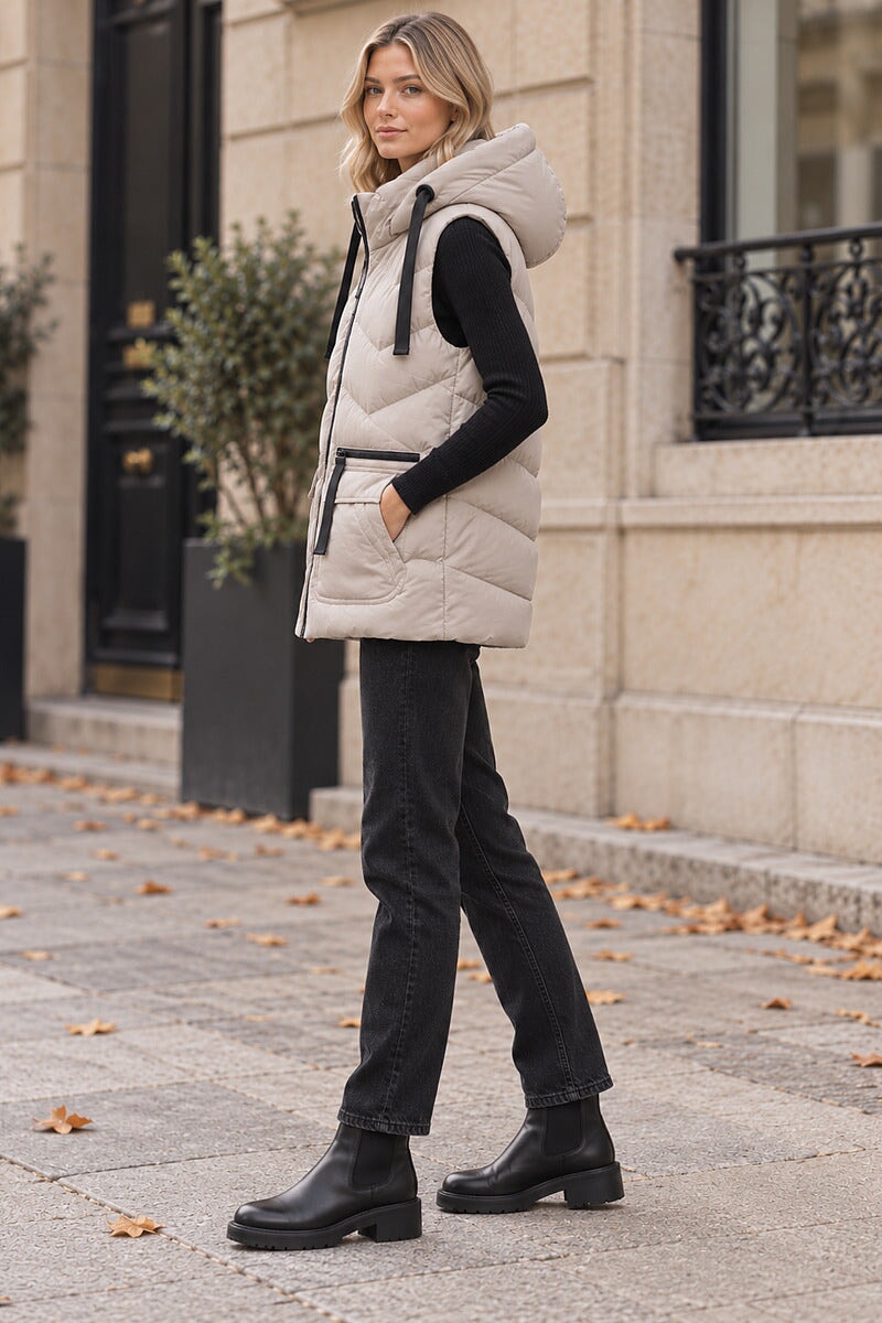 OYSTER QUILTED HOODED SHORT PUFFER GILET