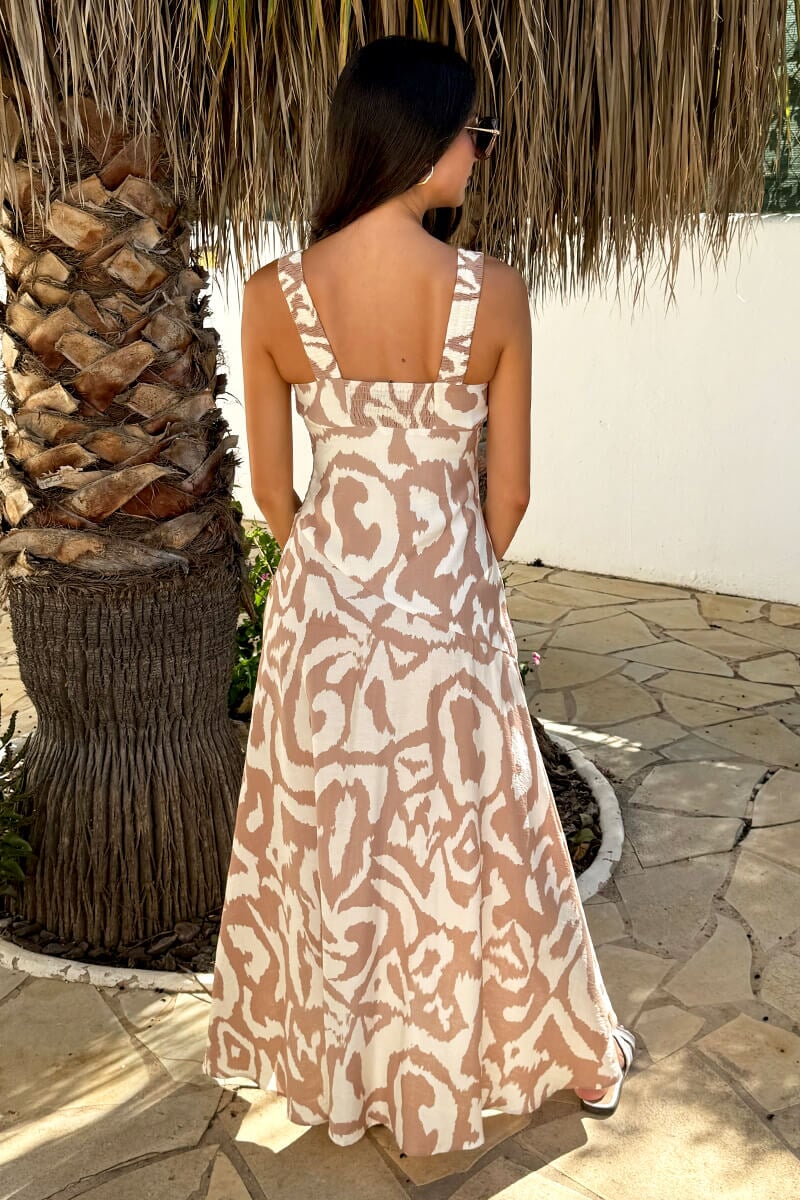 AX PARIS STONE AND CREAM ABSTRACT PRINT SHIRRED STRAPS BUTTON DETAIL MIDI DRESS