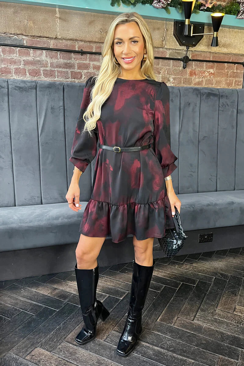 AX PARIS PLUM AND BLACK SMUDGE PRINT FRILL HEM BELTED MINI DRESS