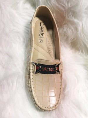 BEIGE CROC FAUX LEATHER CHAIN LOAFER
