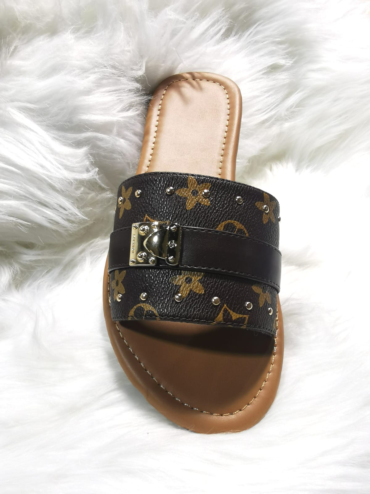 BROWN GOLD STUD FAUX LEATHER SLIDER