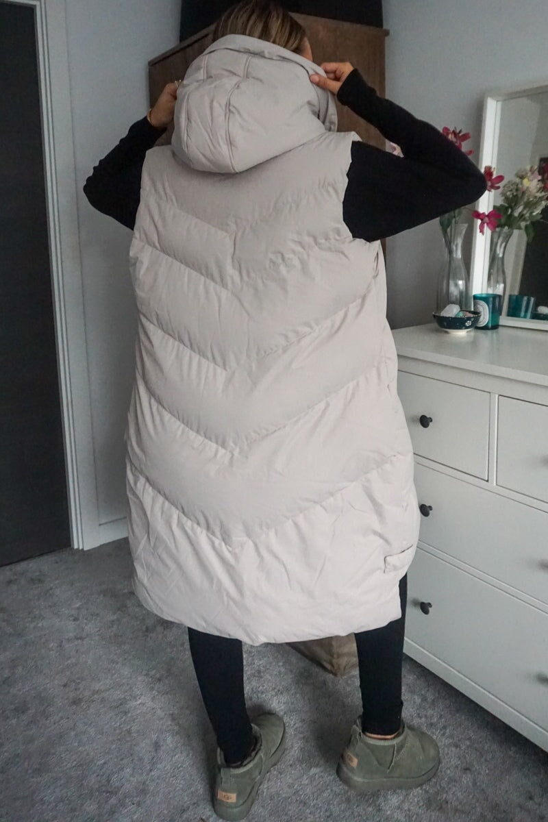 OYSTER HOODED ZIP UP GILET