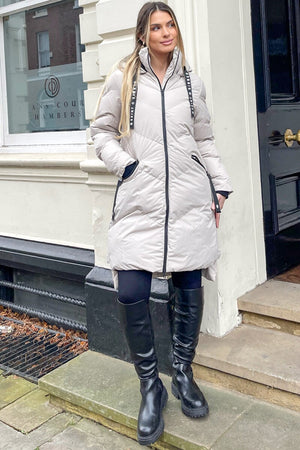 OYSTER HOODED PUFFER COAT