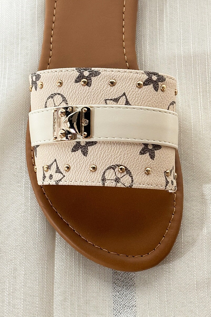 BEIGE GOLD STUD FAUX LEATHER SLIDER