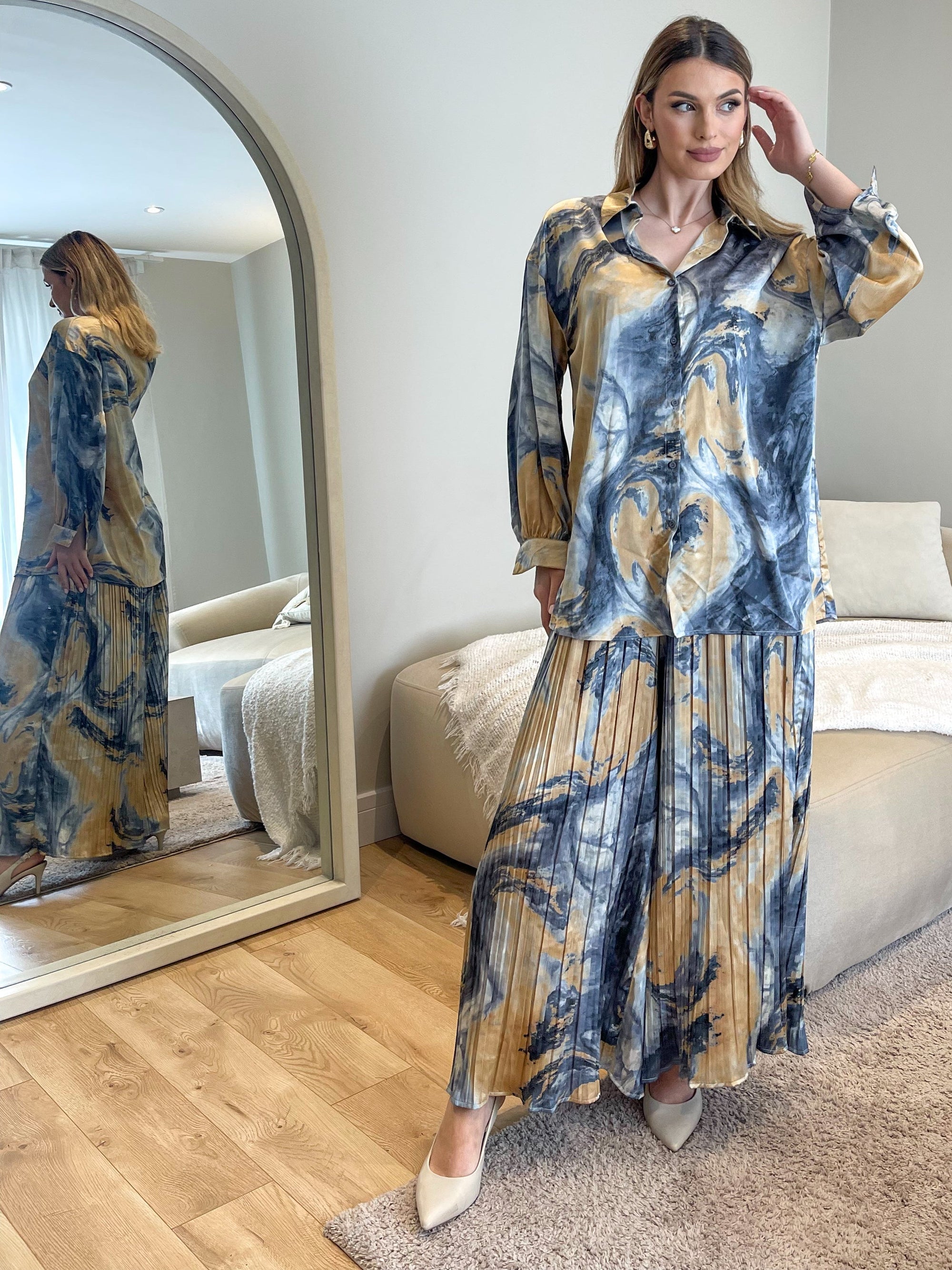 BLUE MARBLE PRINTED SATIN CO-ORD SET