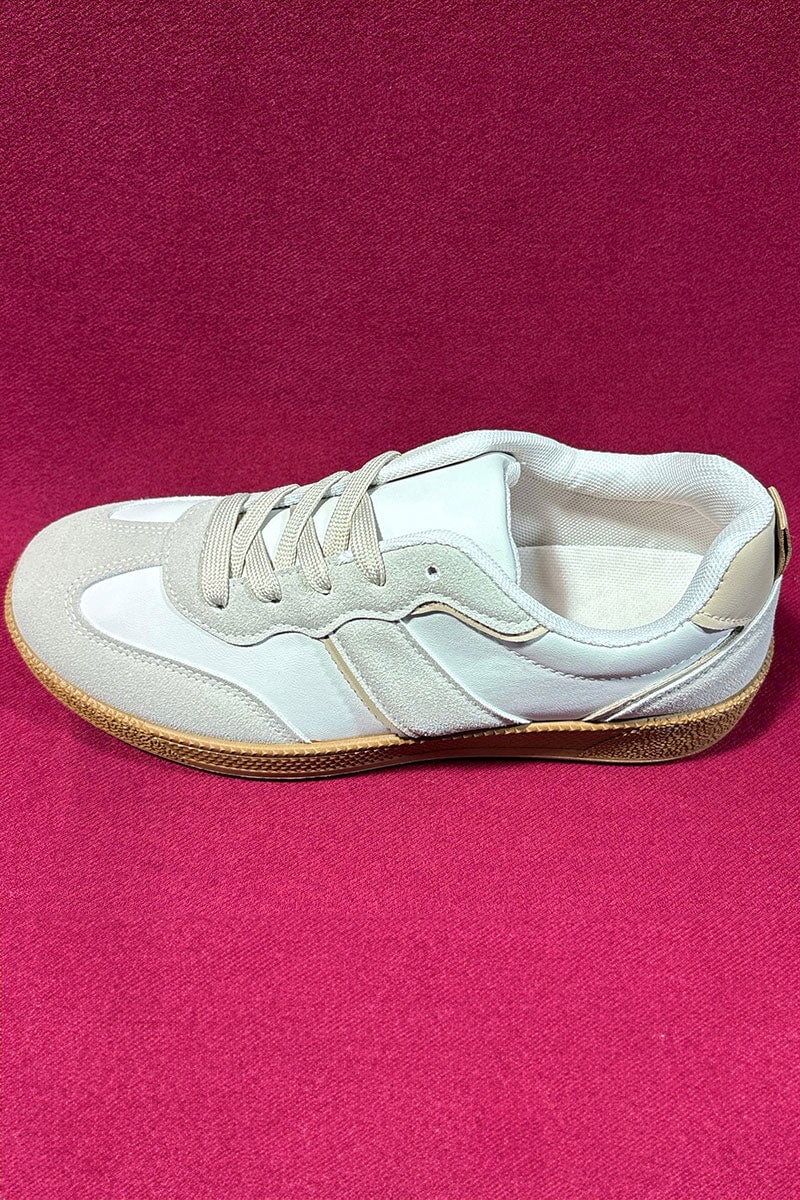 NUDE AND BEIGE CONTRAST RUNNING STYLE TRAINER