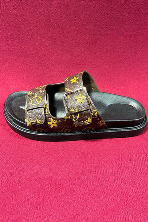 BROWN LOGO DOUBLE STRAP STUD SLIDER