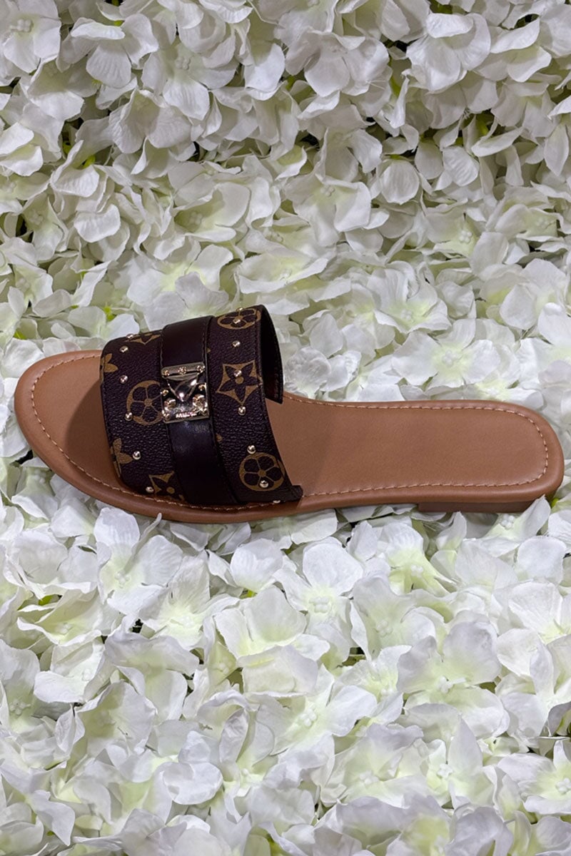 BROWN GOLD STUD FAUX LEATHER SLIDER