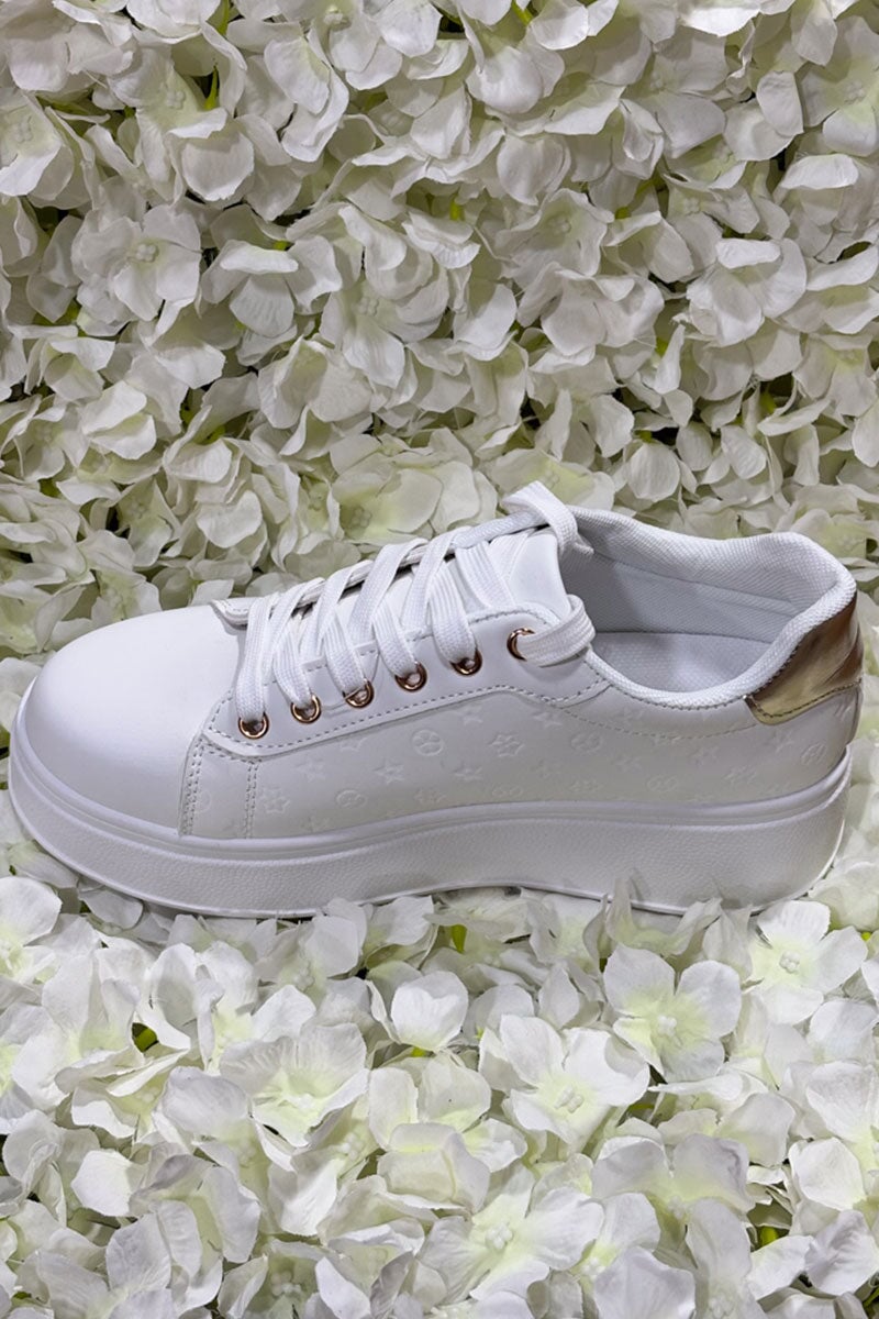 WHITE LOGO LACE UP PLATFORM TRAINER