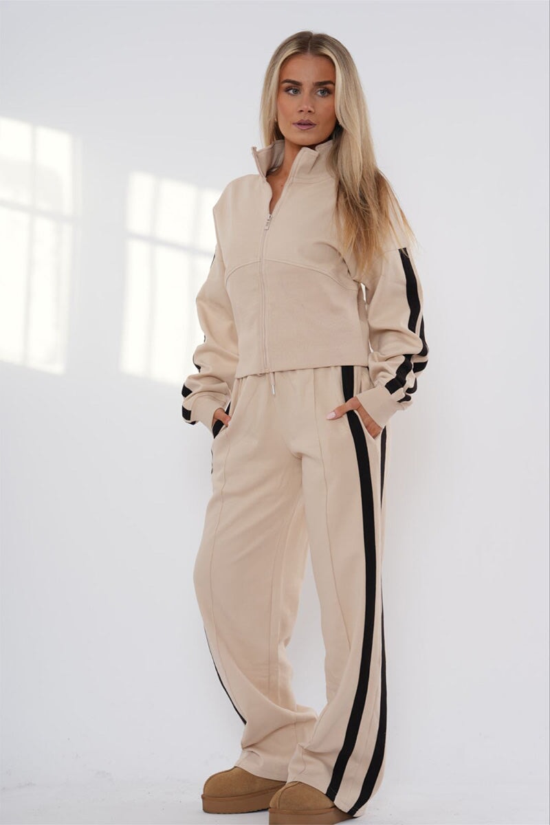 OATMEAL CROPPED DOUBLE STRIPE ZIPPED SWEATSHIRT WITH WIDE LEG TROUSER