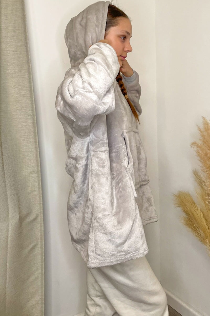 GREY TEDDY JUNIOR OVERSIZED HOODED SNUGGLE