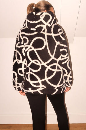 BLACK AND CREAM SWIRL PATTERN FRONT POCKET TEDDY HOODIE