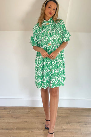 GREEN AND WHITE PRINTED BUTTON UP RUCHED DETAIL SMOCK DRESS