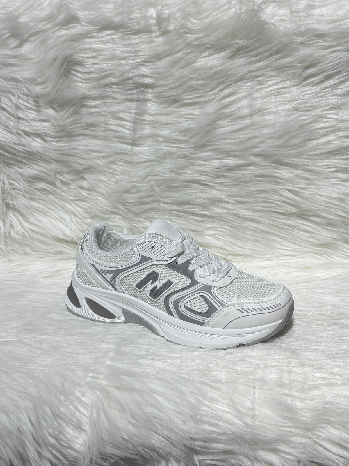 WHITE LOGO LACE UP CHUNKY RUNNER STYLE TRAINER