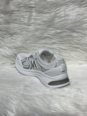 WHITE LOGO LACE UP CHUNKY RUNNER STYLE TRAINER
