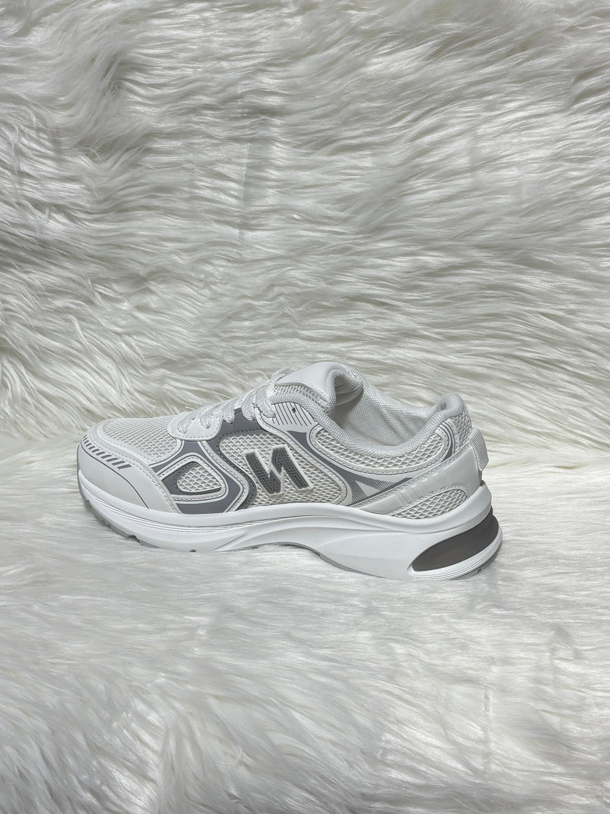 WHITE LOGO LACE UP CHUNKY RUNNER STYLE TRAINER