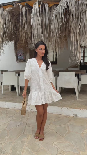 AX PARIS WHITE PAISLEY EMBROIDERED BUTTON FRILL HEM MINI DRESS