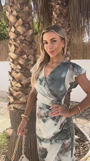 AX PARIS DUCK EGG MARBLE PRINT FLUTTER SLEEVE WRAP MIDI DRESS