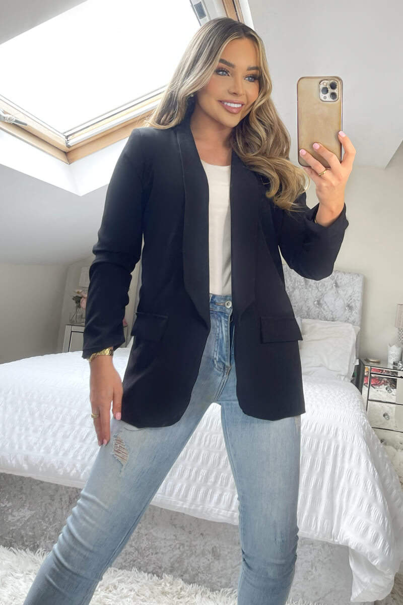 BLACK RUCHED SLEEVE BLAZER