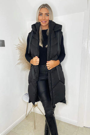 BLACK QUILTED HOODED PUFFER GILET