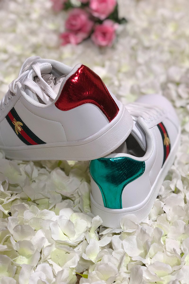WHITE LACE UP BEE LOGO TRAINER